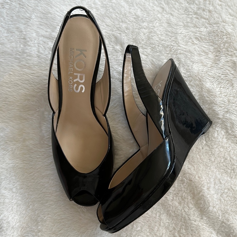 Wedge peep toe sandals